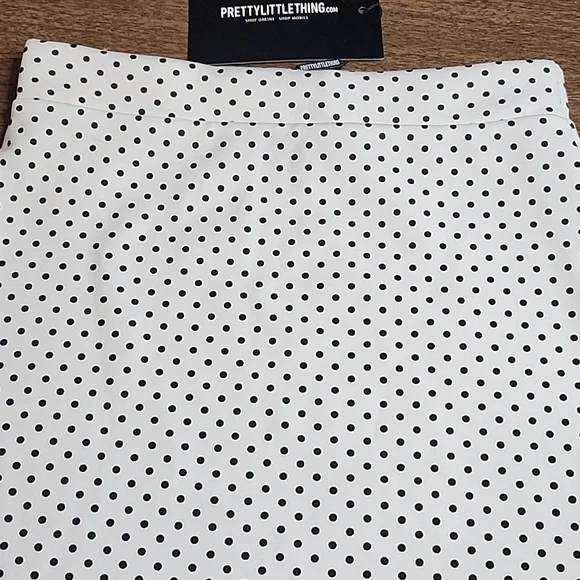 PrettyLittleThing Polka Dot Skirt - Picture 2 of 6